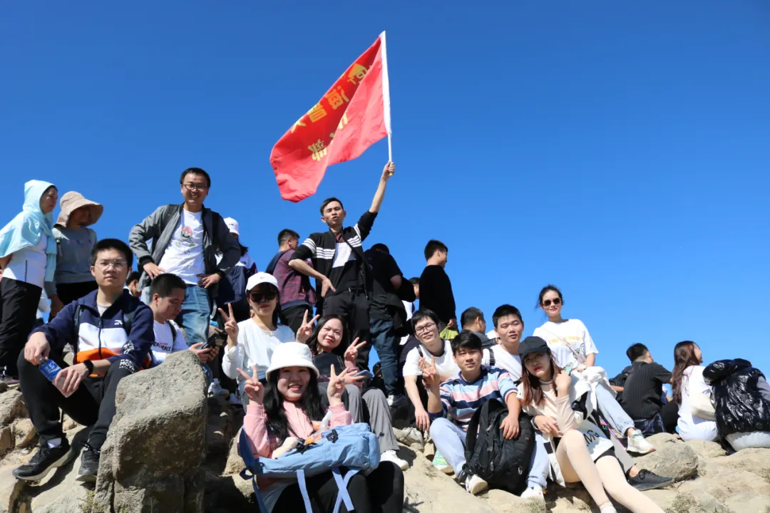 必赢贵宾会注册开户 海普天丨赏金电竞苹果团建活动---梧桐山之旅......(图21)